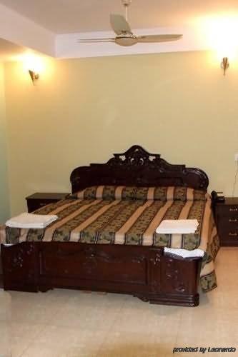 Hotel Welcome Palace Delhi  Exterior photo